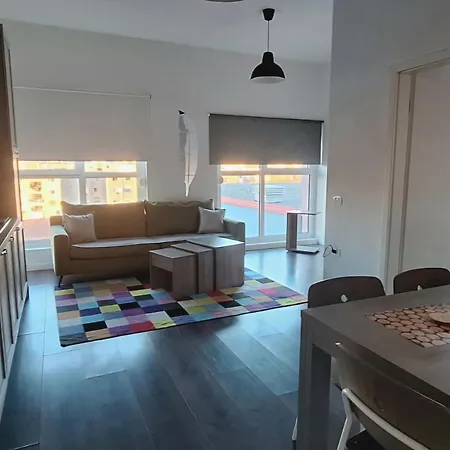 Modern Mountain View P&e Netflix Included Apartment *